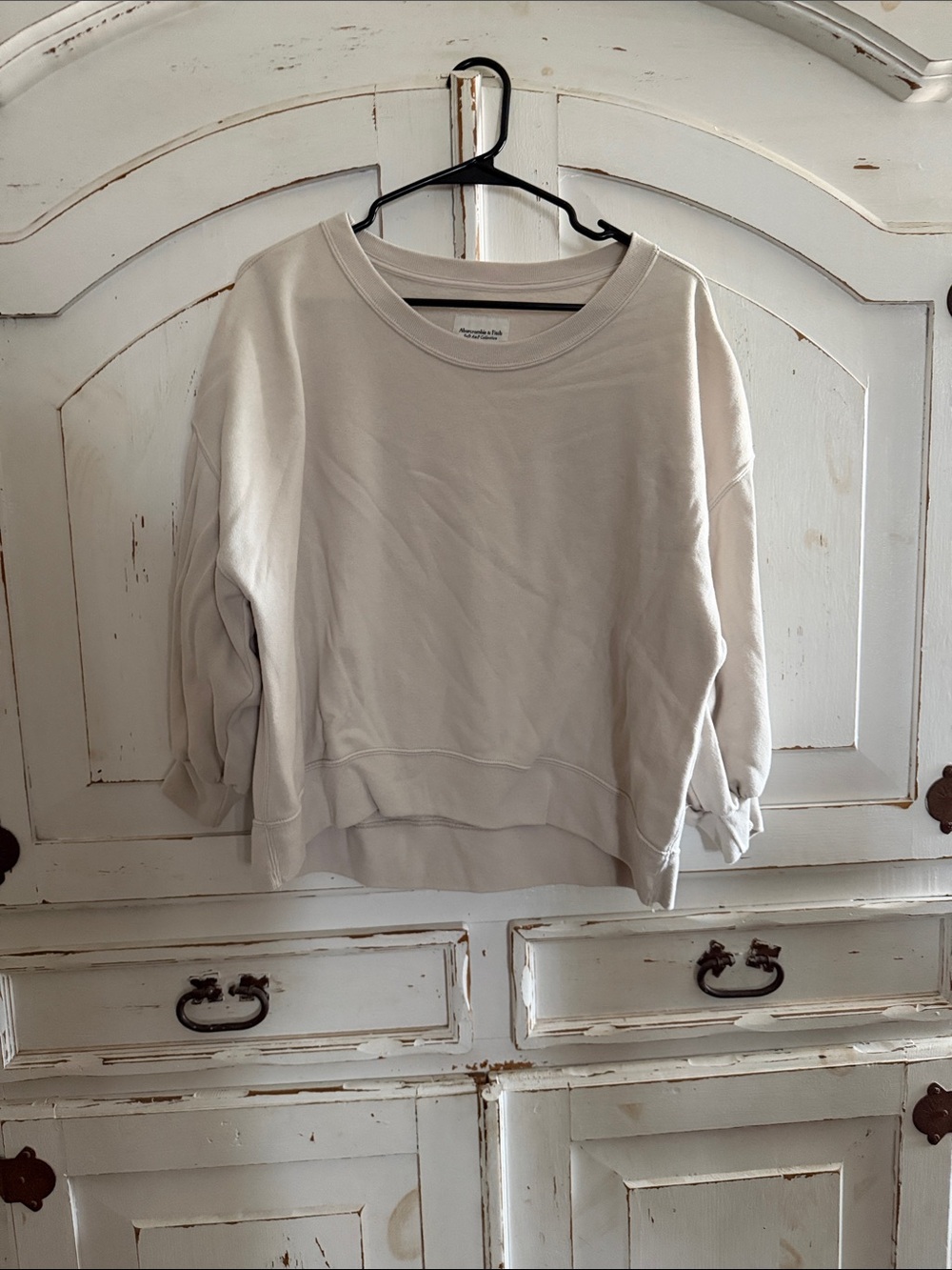 Abercrombie & Fitch Cream Crewneck Sweatshirt